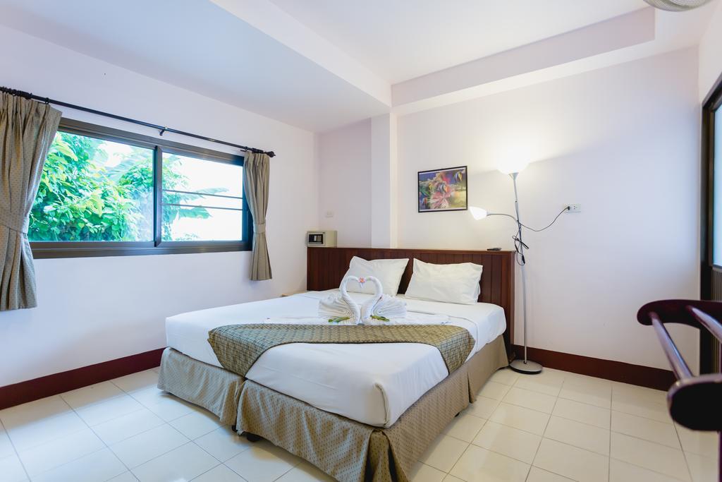 Rabbit Mansion2 Appartement Patong Buitenkant foto