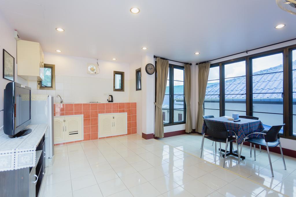 Rabbit Mansion2 Appartement Patong Buitenkant foto