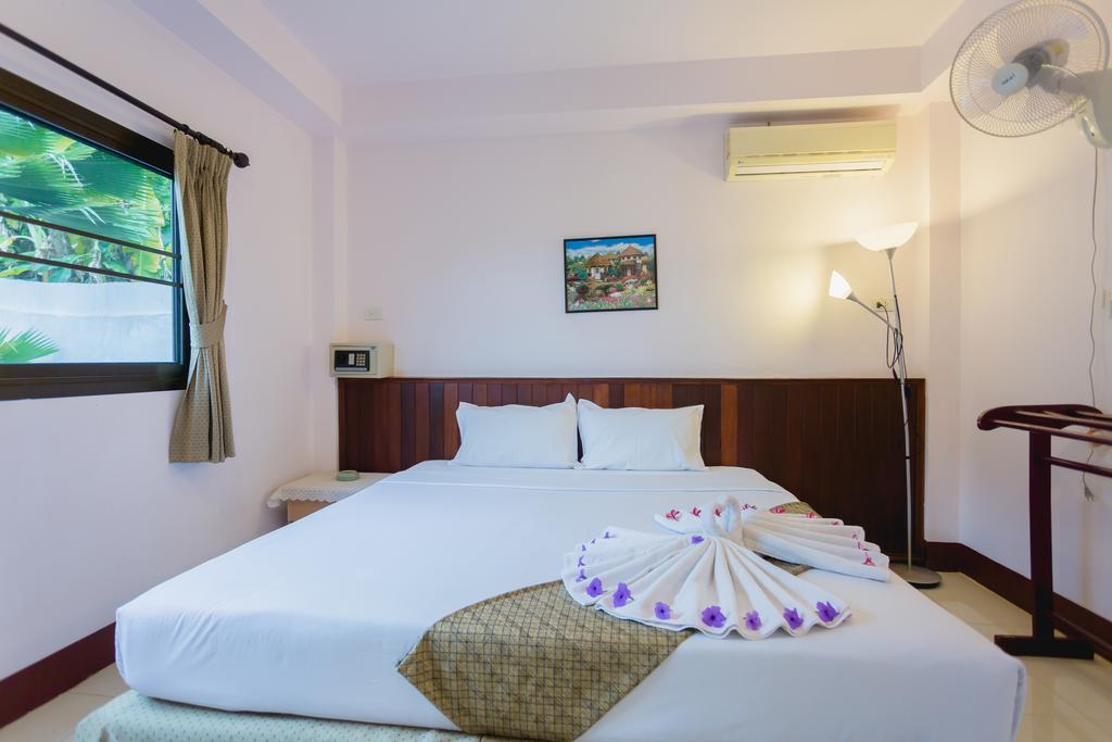 Rabbit Mansion2 Appartement Patong Buitenkant foto