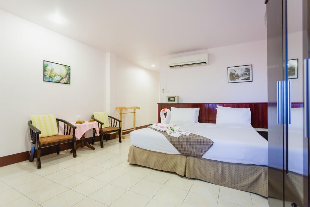 Rabbit Mansion2 Appartement Patong Buitenkant foto