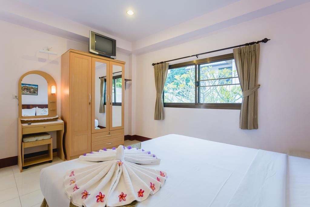 Rabbit Mansion2 Appartement Patong Buitenkant foto