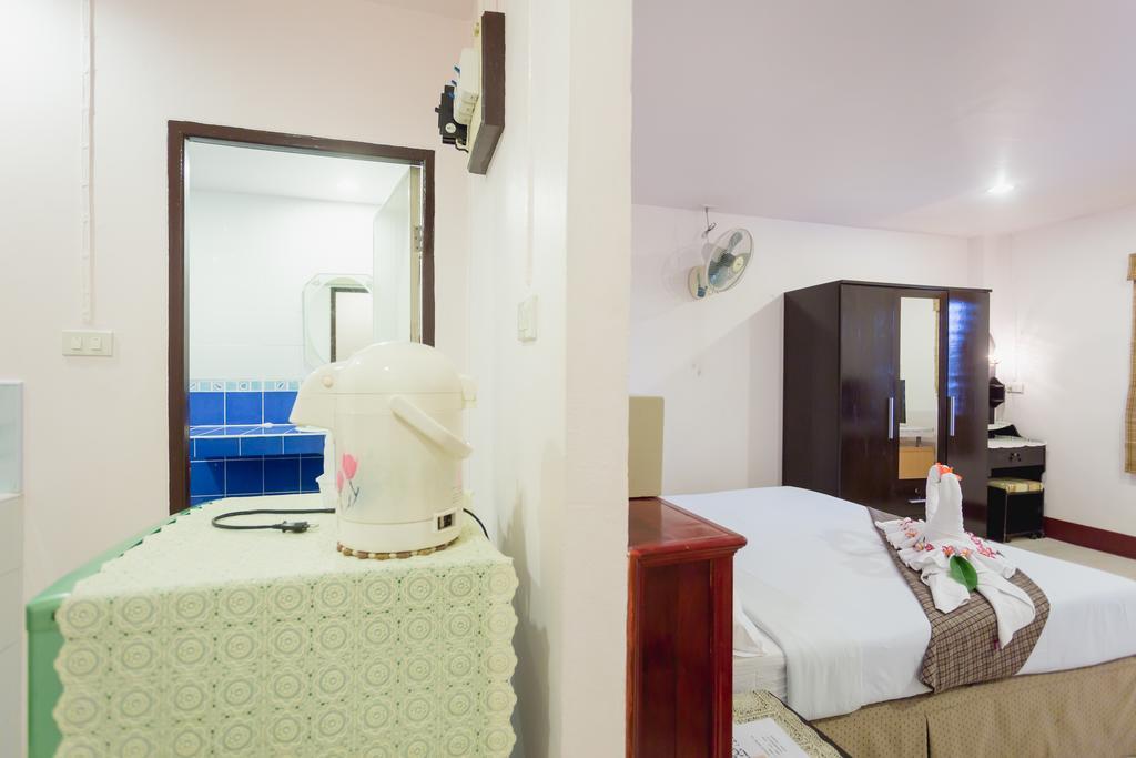 Rabbit Mansion2 Appartement Patong Buitenkant foto