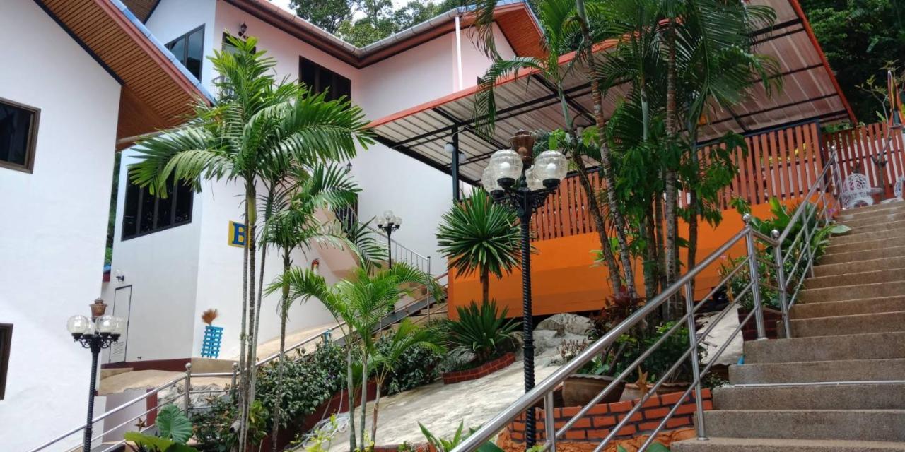 Rabbit Mansion2 Appartement Patong Buitenkant foto