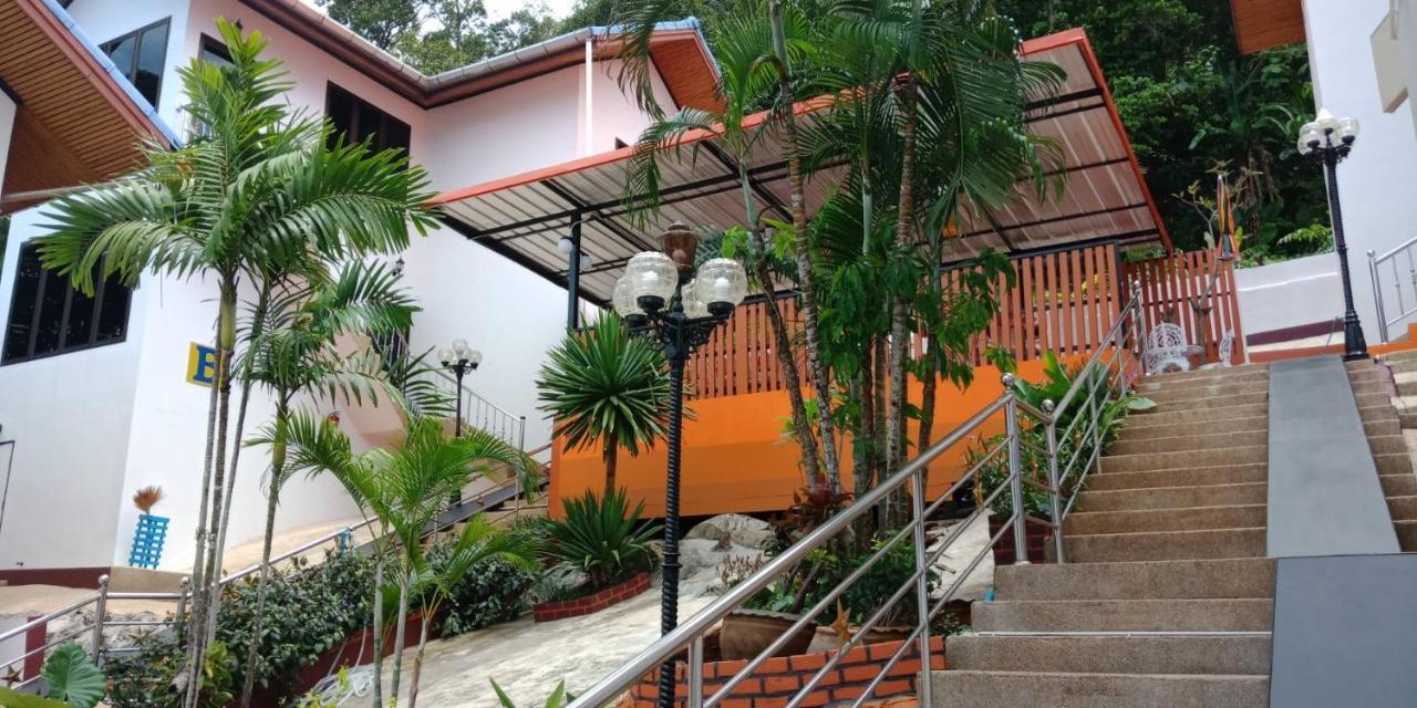 Rabbit Mansion2 Appartement Patong Buitenkant foto