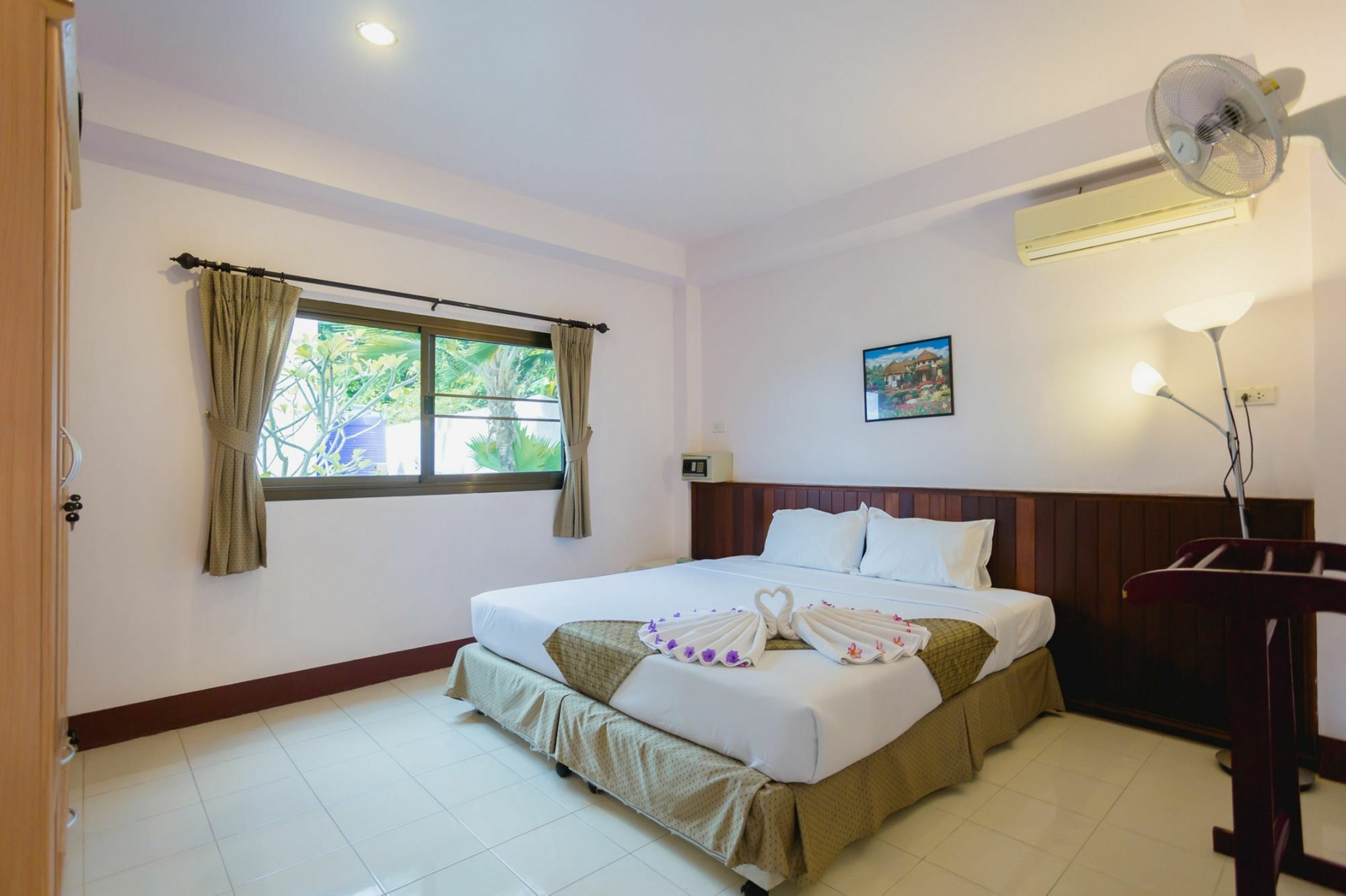 Rabbit Mansion2 Appartement Patong Buitenkant foto